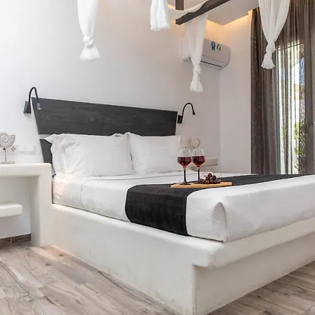 Sweet Emelia Luxury Suites Apartment Naxos City