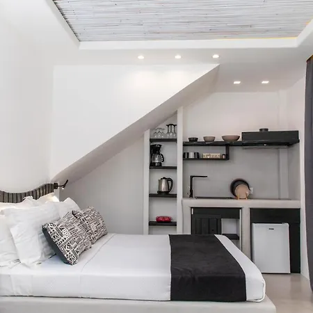 Sweet Emelia Luxury Suites Apartment