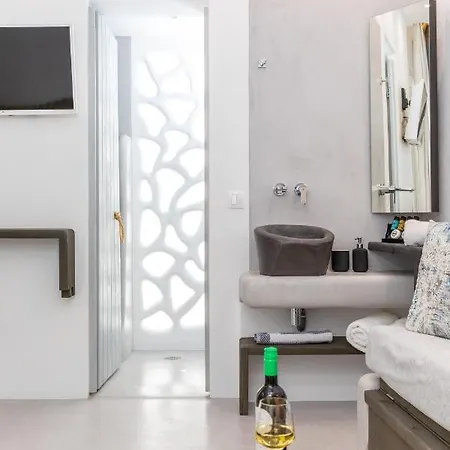 Sweet Emelia Luxury Suites Apartment Naxos City