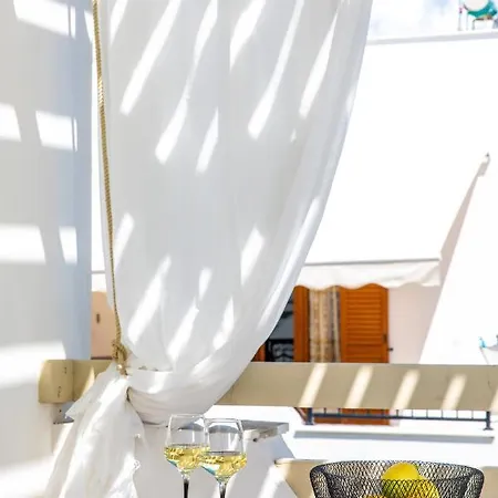 Sweet Emelia Luxury Suites Apartment Naxos City