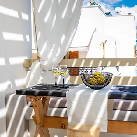 Sweet Emelia Luxury Suites