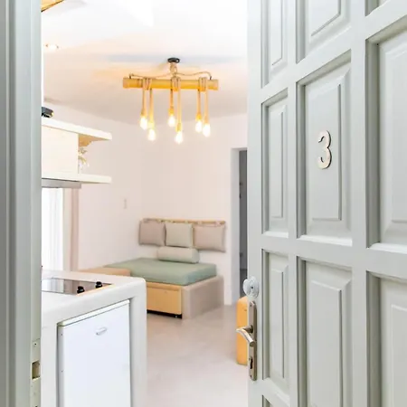 Sweet Emelia Luxury Suites