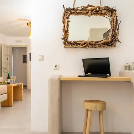 Sweet Emelia Luxury Suites Apartment *