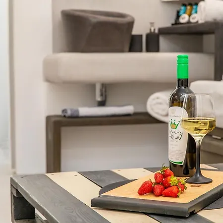 Sweet Emelia Luxury Suites Apartment Naxos City
